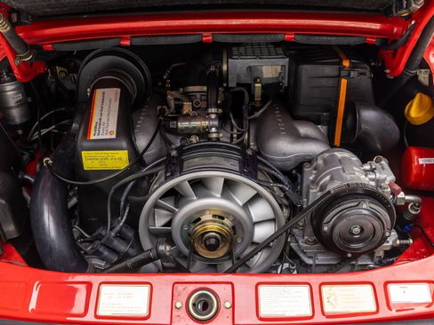 Used 1988 Porsche 911 Carrera RWD image 25