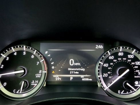 Used 2022 Toyota Highlander XLE AWD/4WD image 28