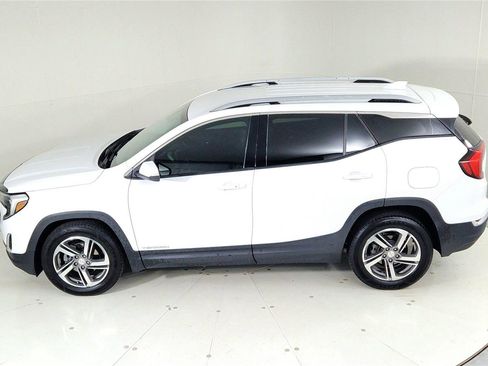 Used 2021 GMC Terrain SLT image 40