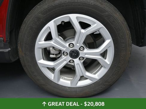 Used 2025 Jeep Compass Latitude image 37