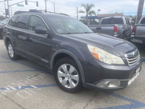 Used 2012 Subaru Outback 2.5i Limited w/ Moonroof Pkg image 2