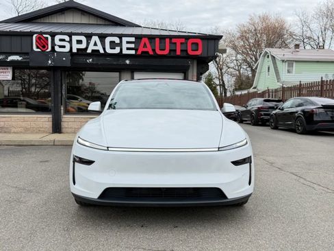 Used 2026 Tesla Model Y AWD image 2