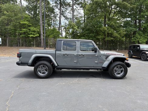 Used 2020 Jeep Gladiator Rubicon AWD/4WD image 18