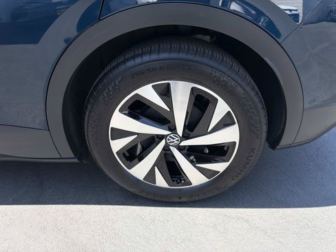 Certified 2023 Volkswagen ID.4 Pro RWD image 6