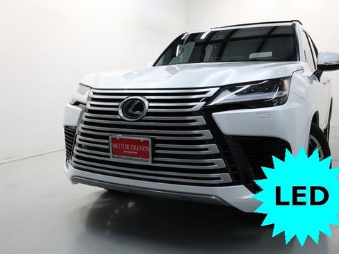 Used 2023 Lexus LX 600 4WD w/ Ultra Luxury Package image 45