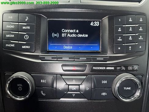 Used 2018 Ford Explorer 4WD w/ Class II Trailer Tow Package image 17