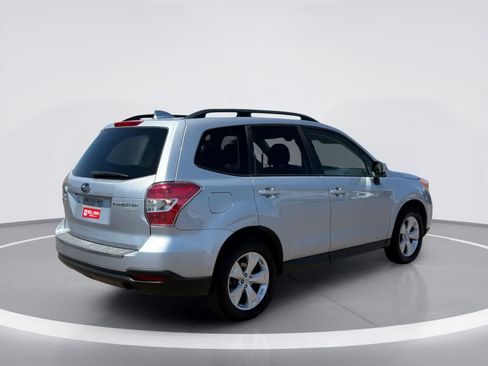 Used 2016 Subaru Forester 2.5i Premium AWD/4WD image 4