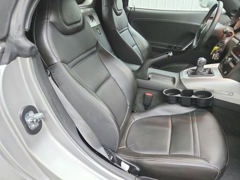 Used 2009 Saturn Sky w/ Premium Trim Package RWD image 31