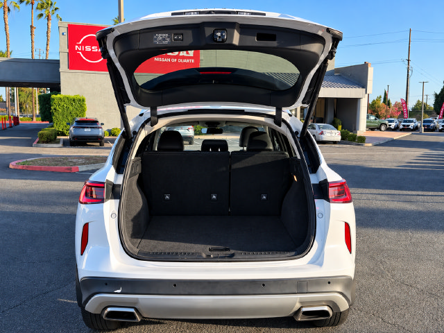 Used 2024 INFINITI QX50 Luxe FWD image 6