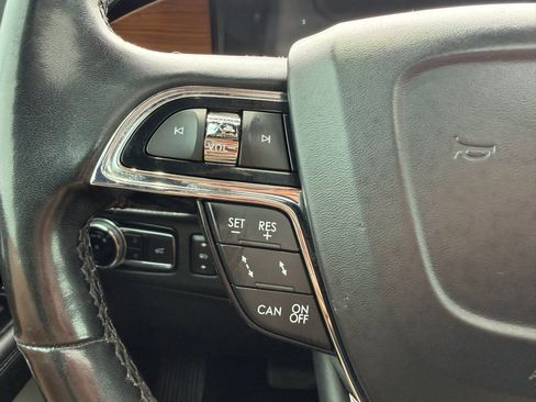 Used 2020 Lincoln Navigator Reserve w/ Equipment Group 208A Reserve AWD/4WD image 32