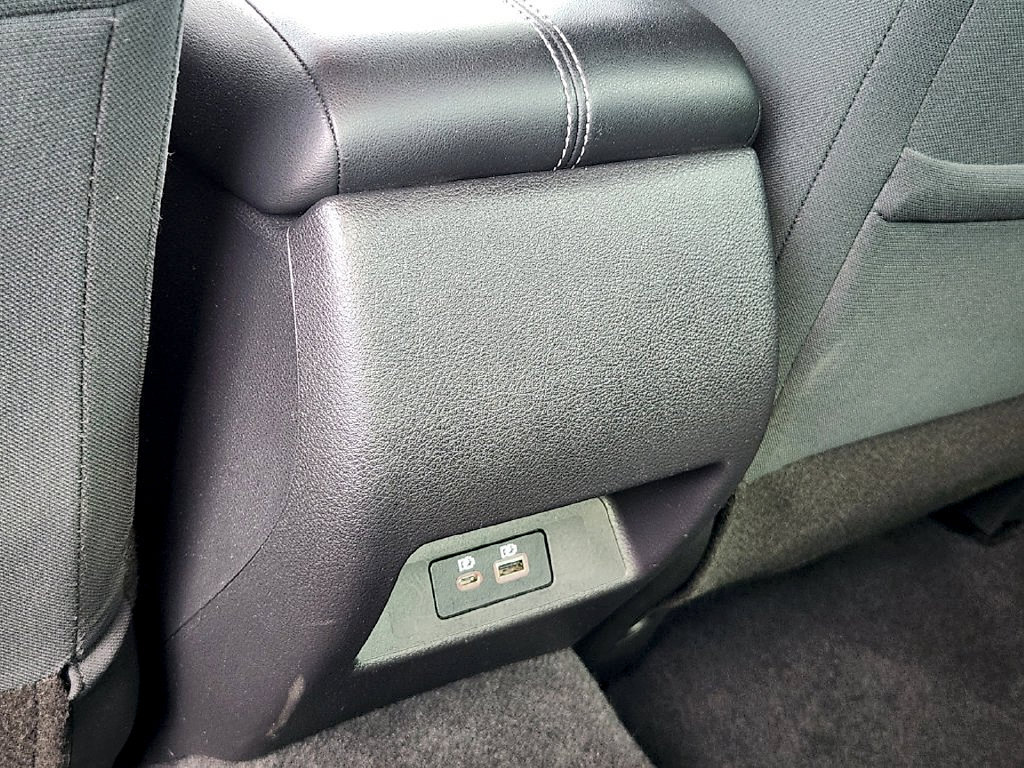 Used 2025 Nissan Altima 2.5 SV FWD image 29