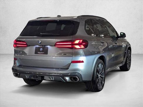 Used 2026 BMW X5 xDrive40i w/ M Sport Package AWD/4WD image 2
