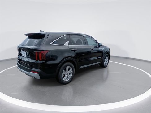 New 2026 Kia Sorento LX image 8