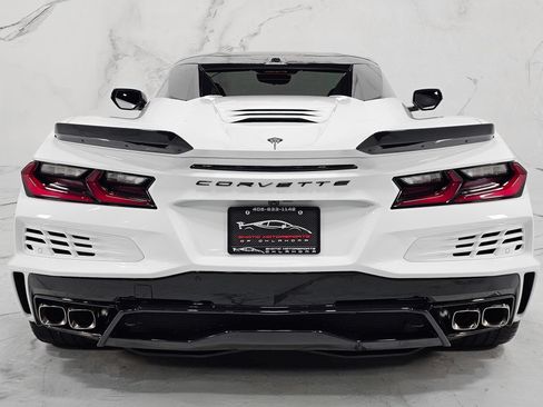 Used 2025 Chevrolet Corvette E-Ray AWD/4WD image 9