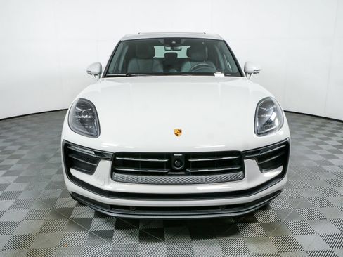 New 2026 Porsche Macan AWD/4WD image 28