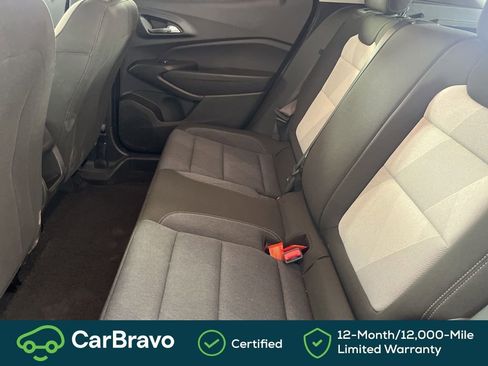 Certified 2025 Chevrolet Trax LS image 19