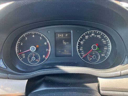 Used 2013 Volkswagen Passat 2.5 S image 14