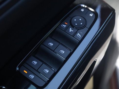 New 2026 Nissan Pathfinder Platinum AWD/4WD image 11