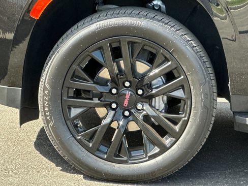 Certified 2024 GMC Yukon SLE RWD image 28