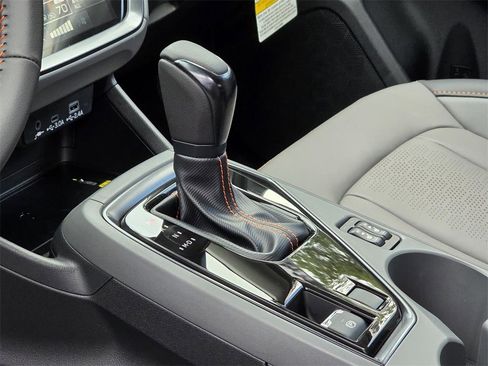New 2025 Subaru Crosstrek 2.5i Limited w/ Popular Package #3A image 22