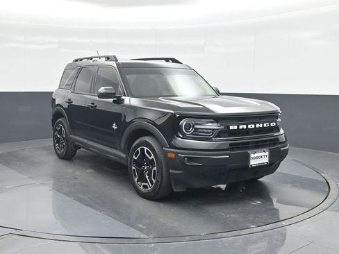 Certified 2022 Ford Bronco Sport Outer Banks AWD/4WD image 8