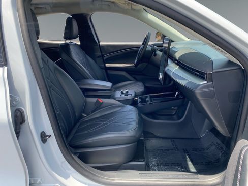 Used 2023 Ford Mustang Mach-E Select RWD image 15