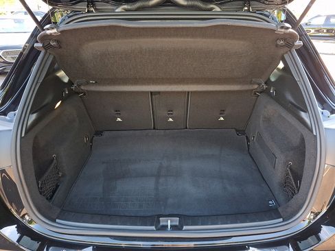 Used 2022 Mercedes-Benz GLA 250 4MATIC image 29