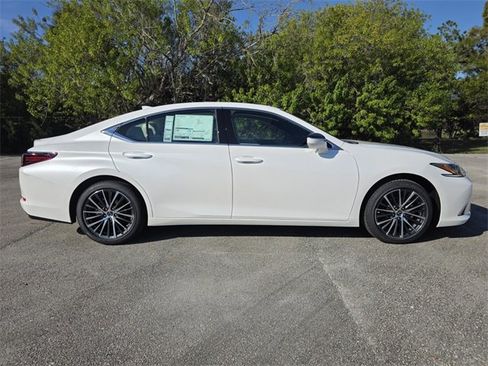 New 2025 Lexus ES 350 w/ Premium Package image 2