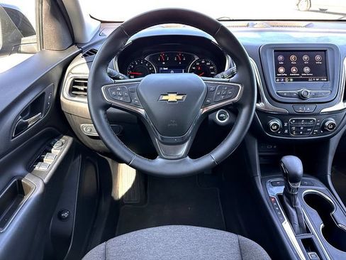 Used 2024 Chevrolet Equinox LT AWD/4WD image 21
