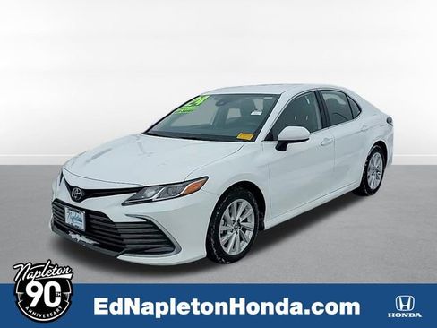 Used 2024 Toyota Camry LE image 1