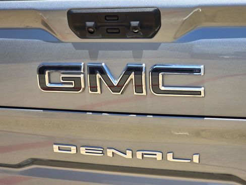 Used 2024 GMC Sierra 1500 Denali Ultimate AWD/4WD image 8