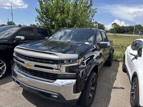 Used 2020 Chevrolet Silverado 1500 LT w/ Texas Edition RWD image 14