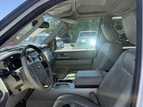 Used 2010 Ford Expedition EL Limited RWD image 11