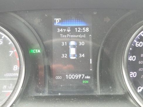 Used 2023 Toyota Camry SE w/ Convenience Package image 39