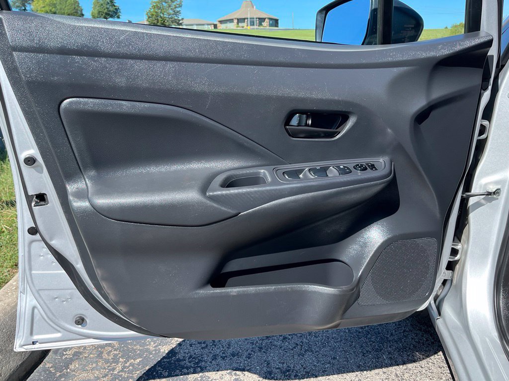 Used 2020 Nissan Versa S FWD image 14