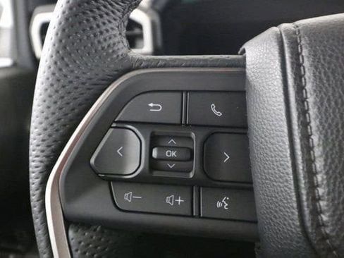 New 2025 Toyota Tacoma TRD Off-Road image 9