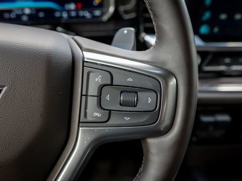 Used 2024 Chevrolet Silverado 1500 LTZ AWD/4WD image 36