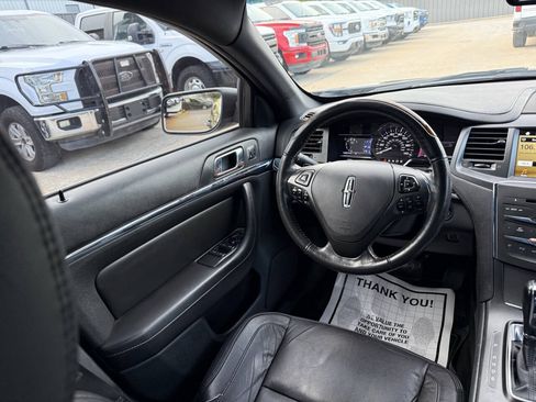 Used 2016 Lincoln MKS FWD image 19