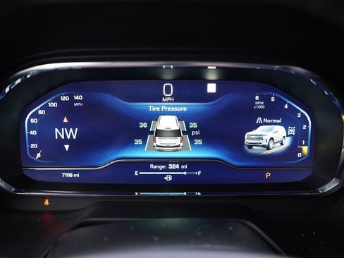 Certified 2022 Chevrolet Suburban Z71 image 37