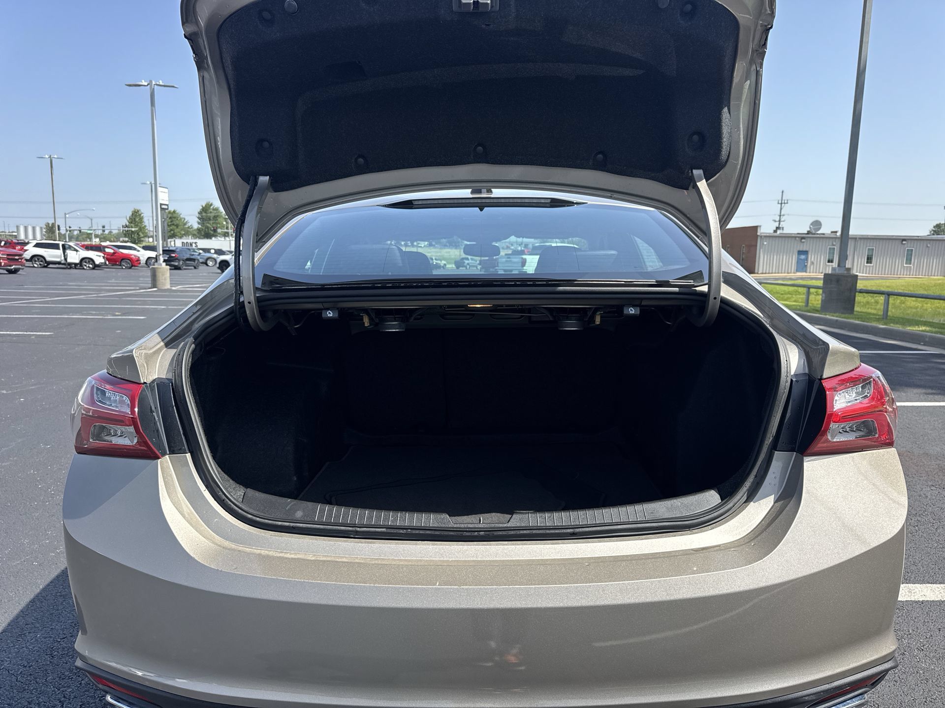 Certified 2022 Chevrolet Malibu Premier FWD image 24