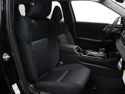 New 2026 Mitsubishi Outlander ES image 19