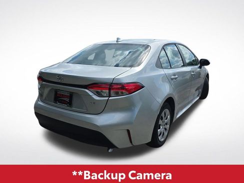 Used 2023 Toyota Corolla LE FWD image 4
