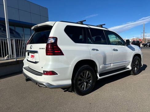 Used 2018 Lexus GX 460 image 5