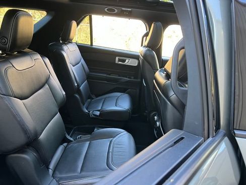 Used 2020 Ford Explorer ST w/ ST High-Performance Pack image 37