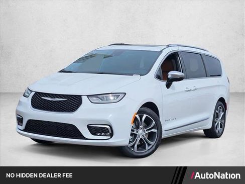New 2026 Chrysler Pacifica Pinnacle FWD image 1