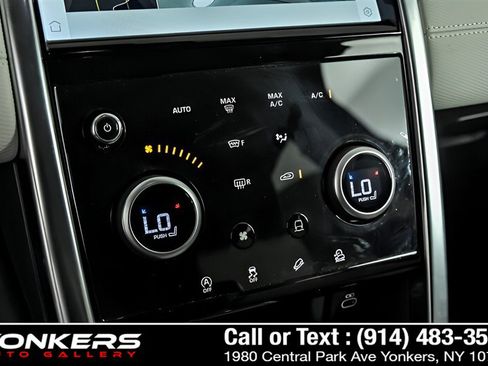 Used 2022 Land Rover Discovery Sport SE R-Dynamic AWD/4WD image 19