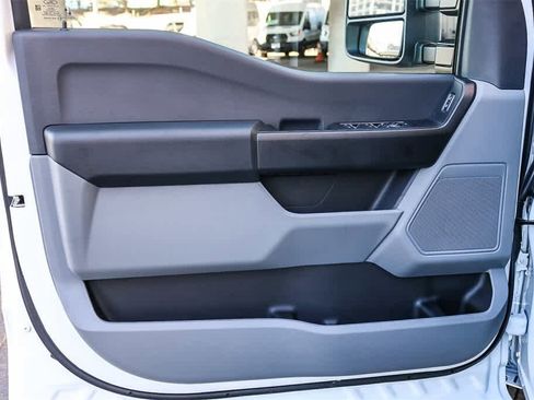 New 2026 Ford F250 XL w/ XL Chrome Package image 29