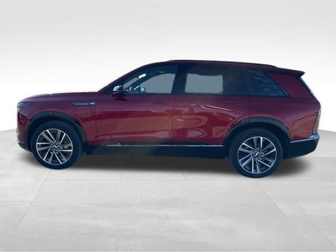 New 2026 Cadillac Vistiq Sport w/ LPO, Floor Liner Package image 6