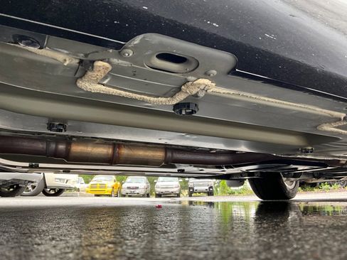 Used 2009 Pontiac Solstice Coupe w/ Premium Package image 32