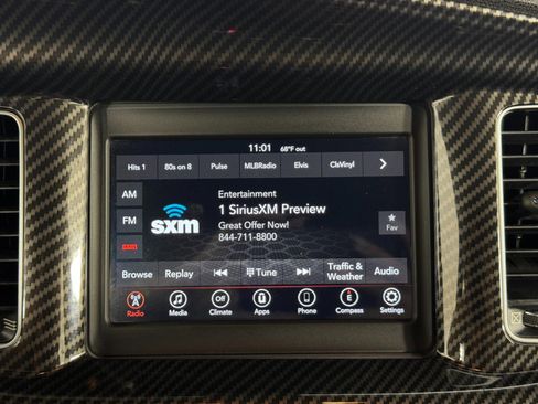 Used 2019 Dodge Charger SXT image 24